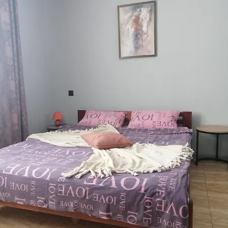 Smart Apartment На Соборной 23 Kremenchuk Exterior photo